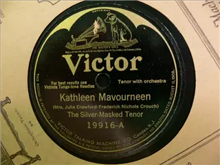 small_victor 19916 a.webp